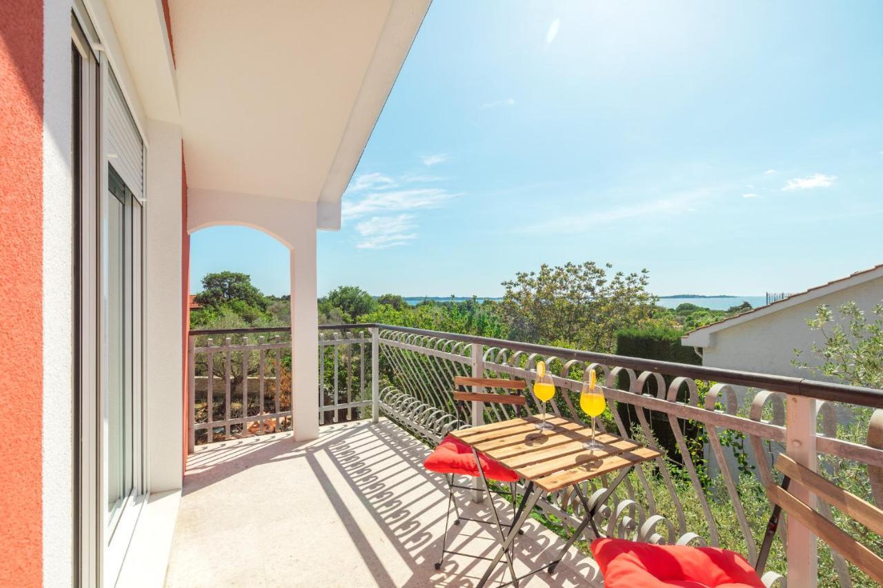Villa Polion Peroj Exterior photo