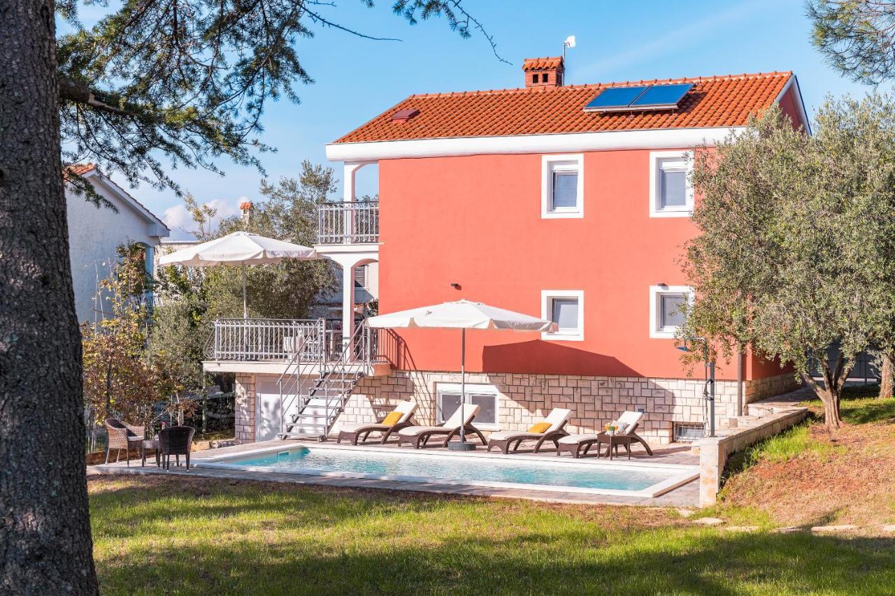Villa Polion Peroj Exterior photo